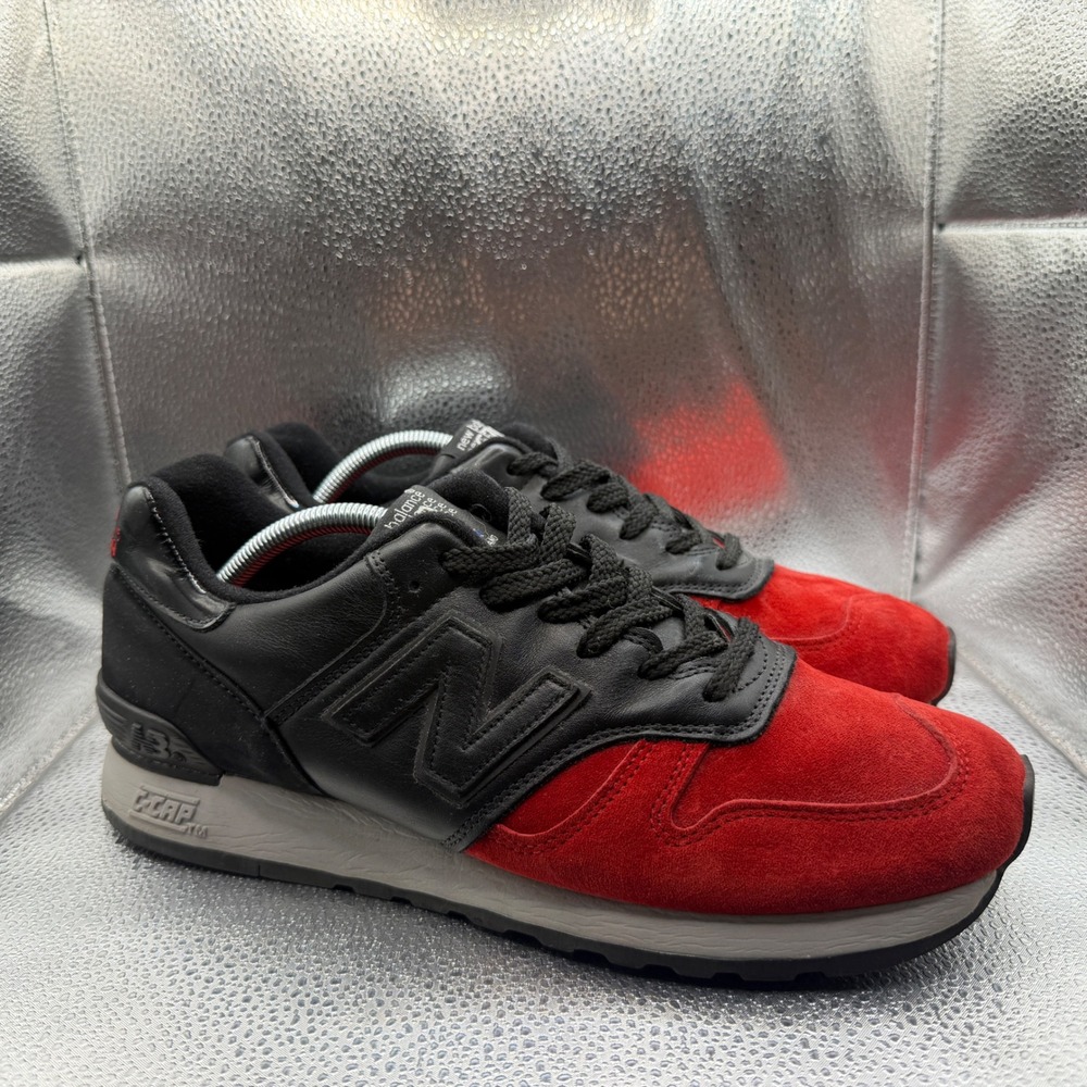 Size 10 New Balance 670 Sneakers Mens Black Red Excellent Made in UK M670UKRB